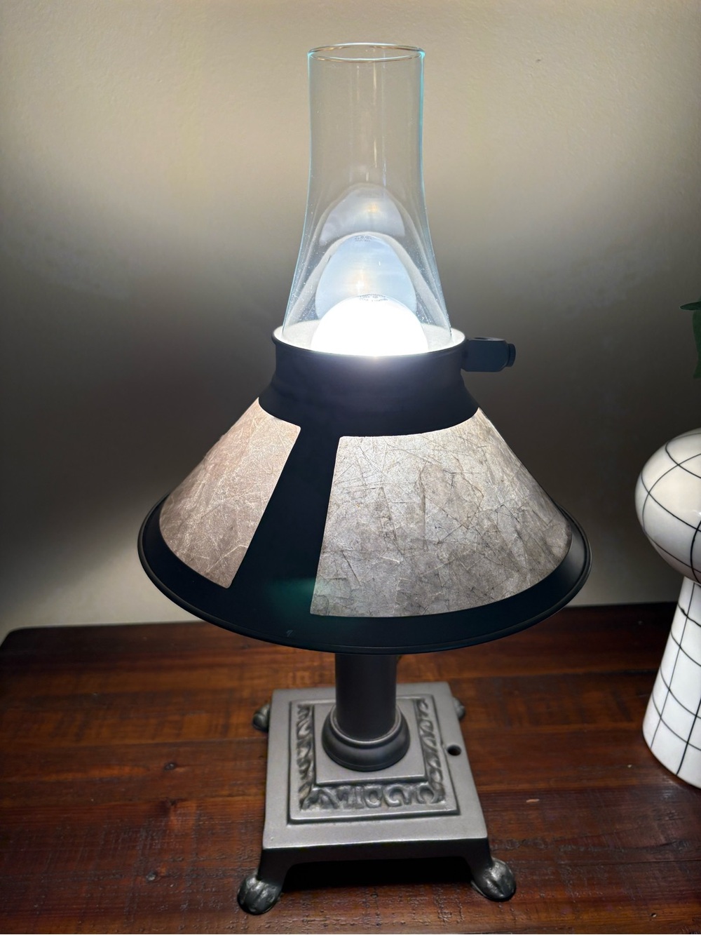 Antique-Style Silver Mica Bouillotte Hurricane Lamp - Picture 8 of 13